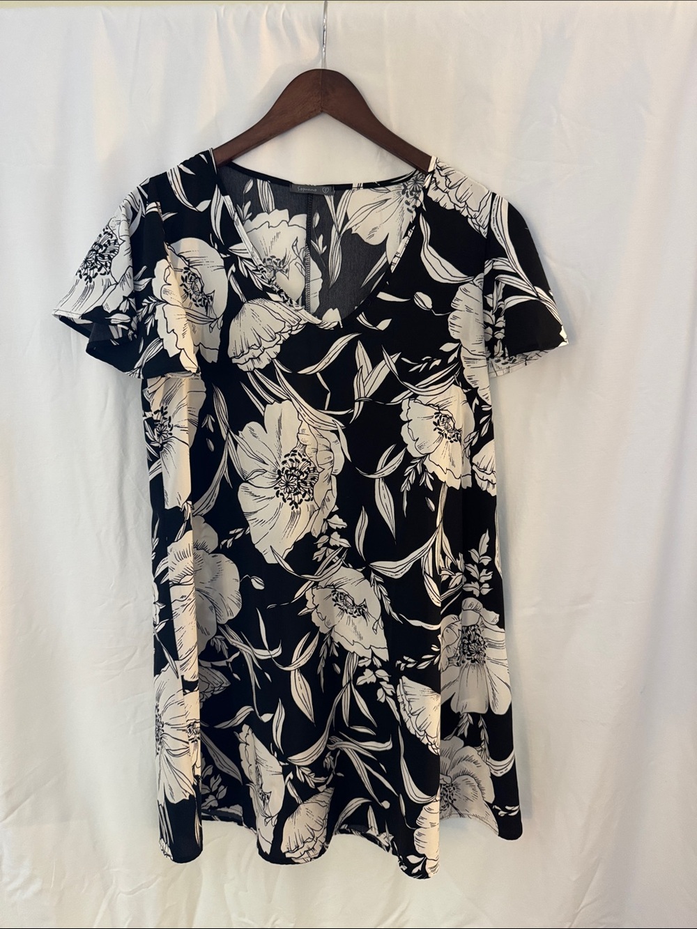 Black & White Floral V-Neck Women's Dress